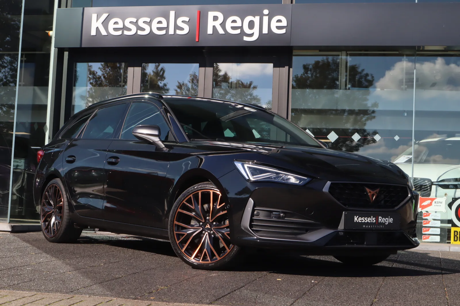 CUPRA Leon Sportstourer (2022) — foto 1
