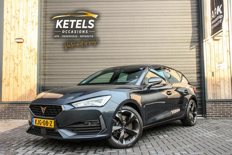 CUPRA Leon (2023)
