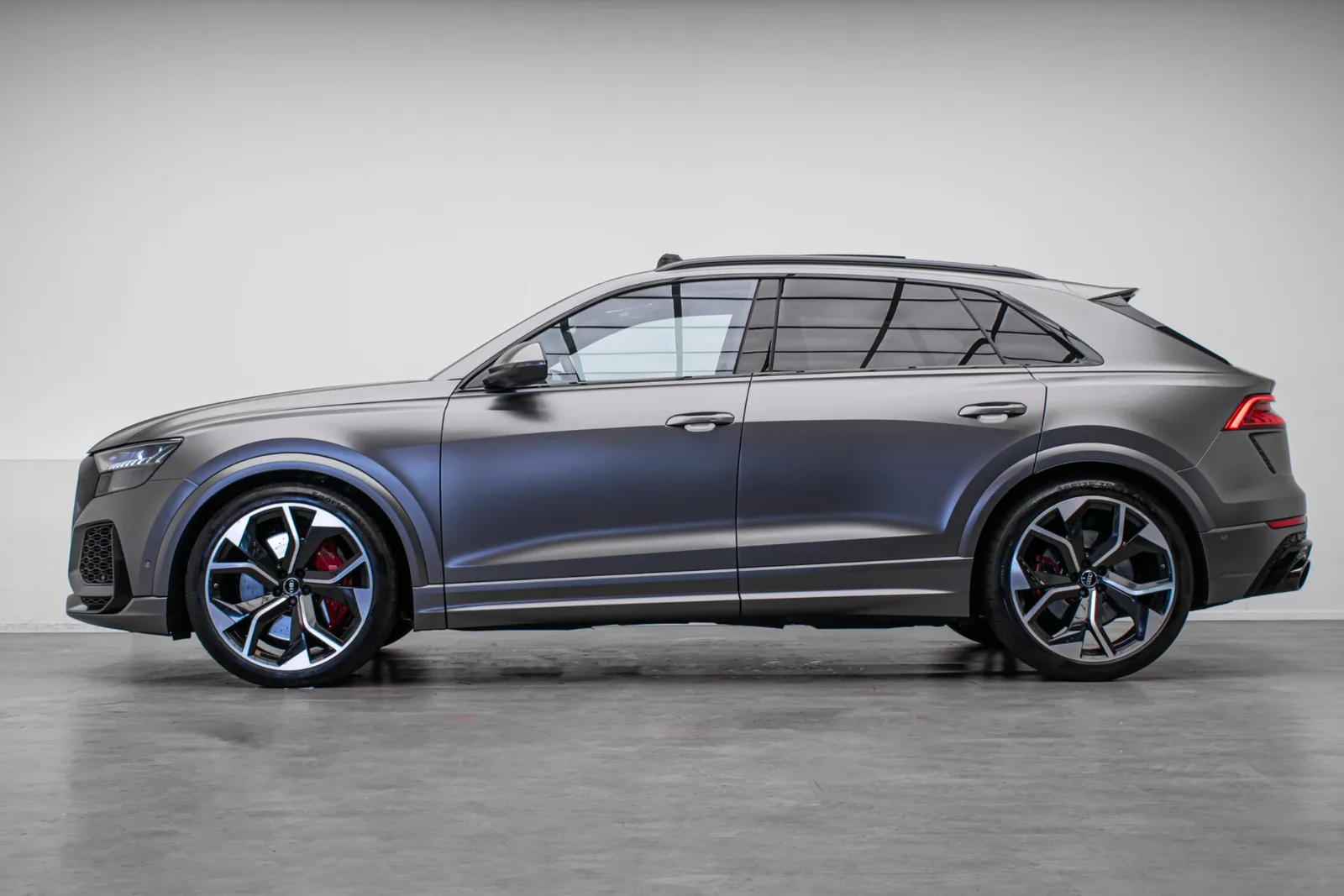 Audi RS Q8 (2020) — foto 1
