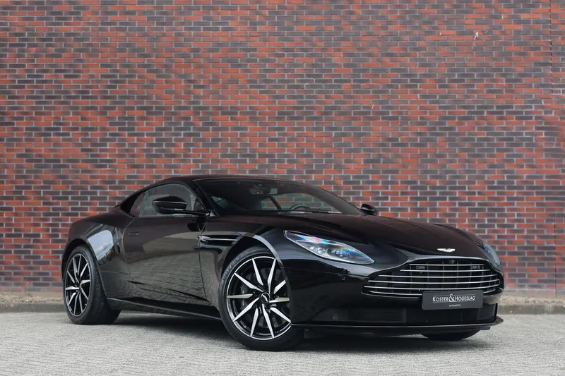 Aston Martin DB11 (2020)