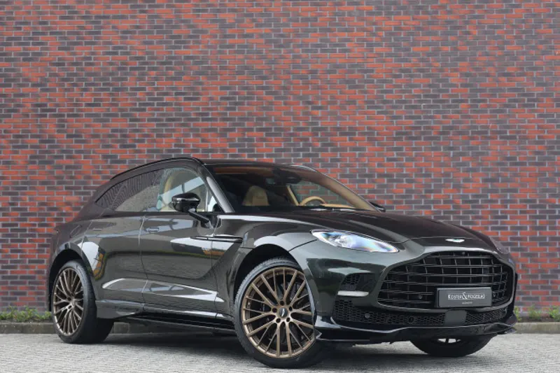 Aston Martin DBX (2025)