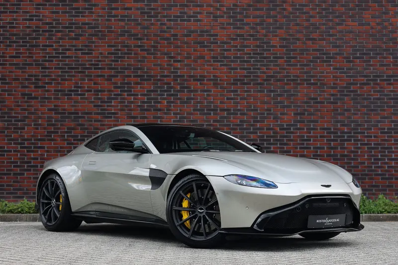 Aston Martin Vantage (2021)