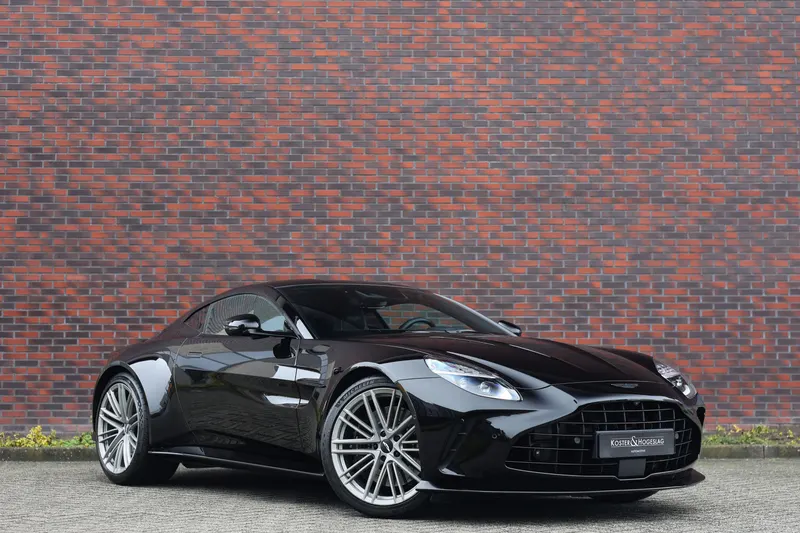 Aston Martin Vantage (2025)
