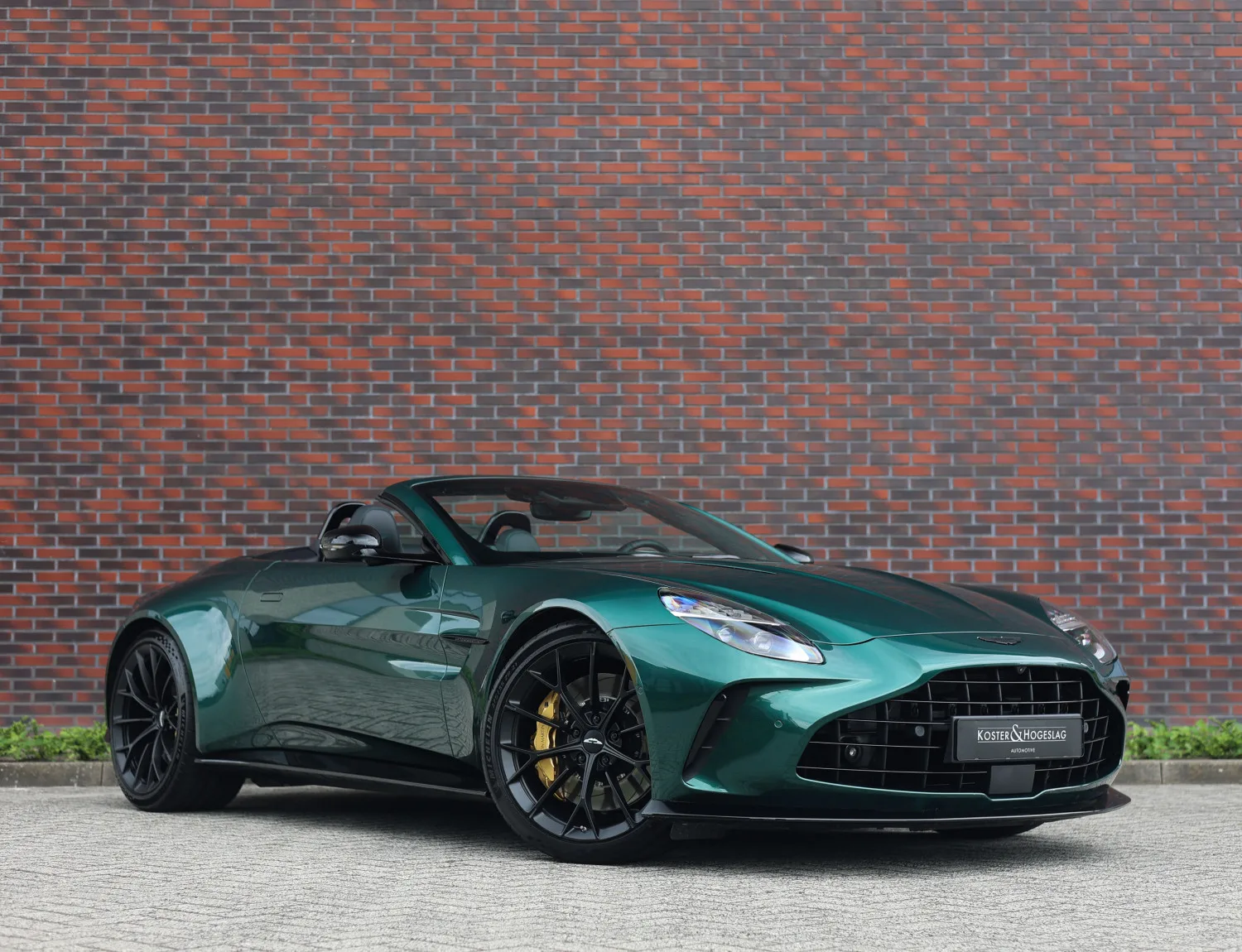 Aston Martin Vantage (2025) — foto 1
