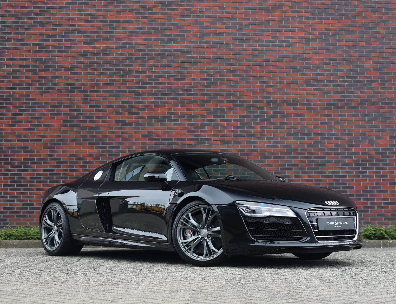 Audi R8 (2014) — foto 1