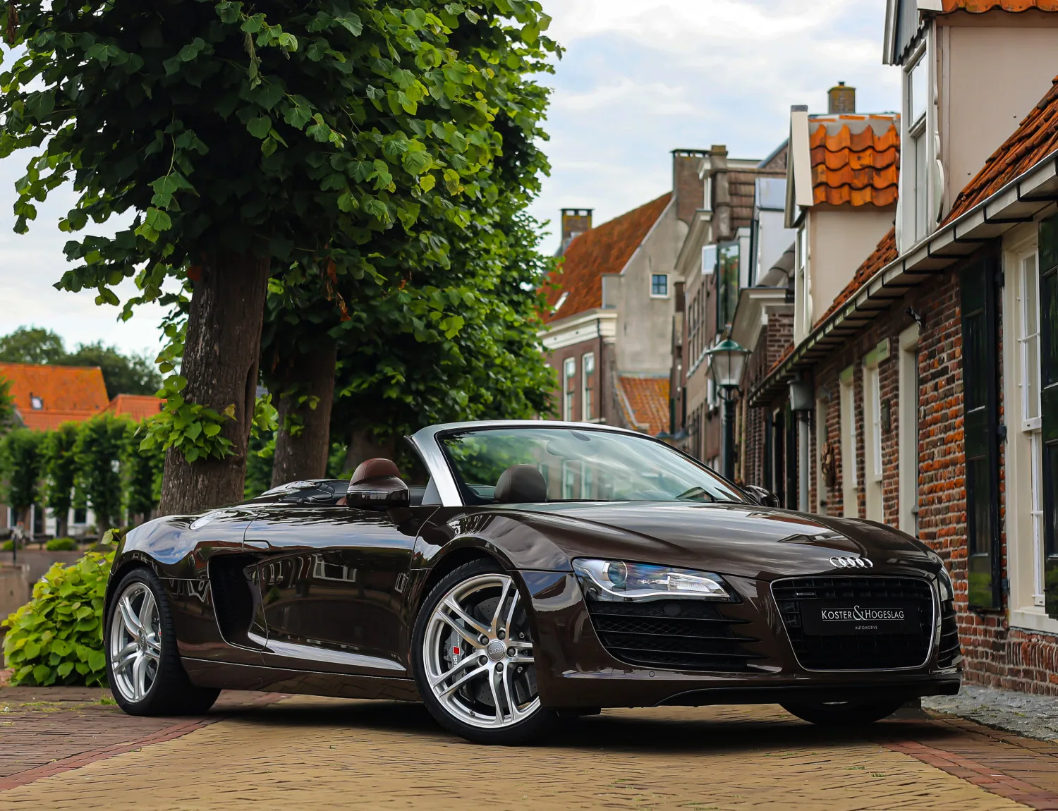Audi R8 (2011) — foto 1