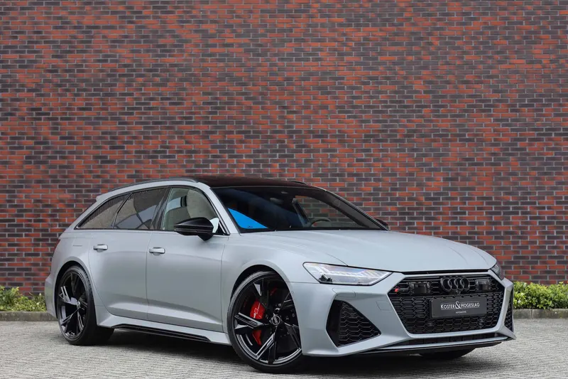 Audi RS6 (2022)