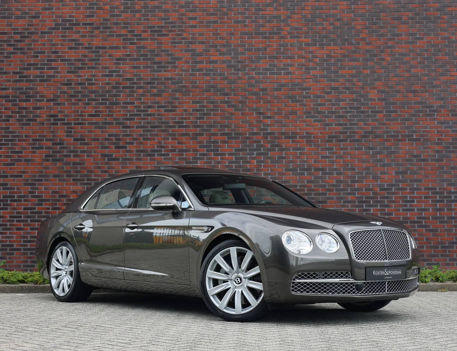 Bentley Flying (2013) — foto 1
