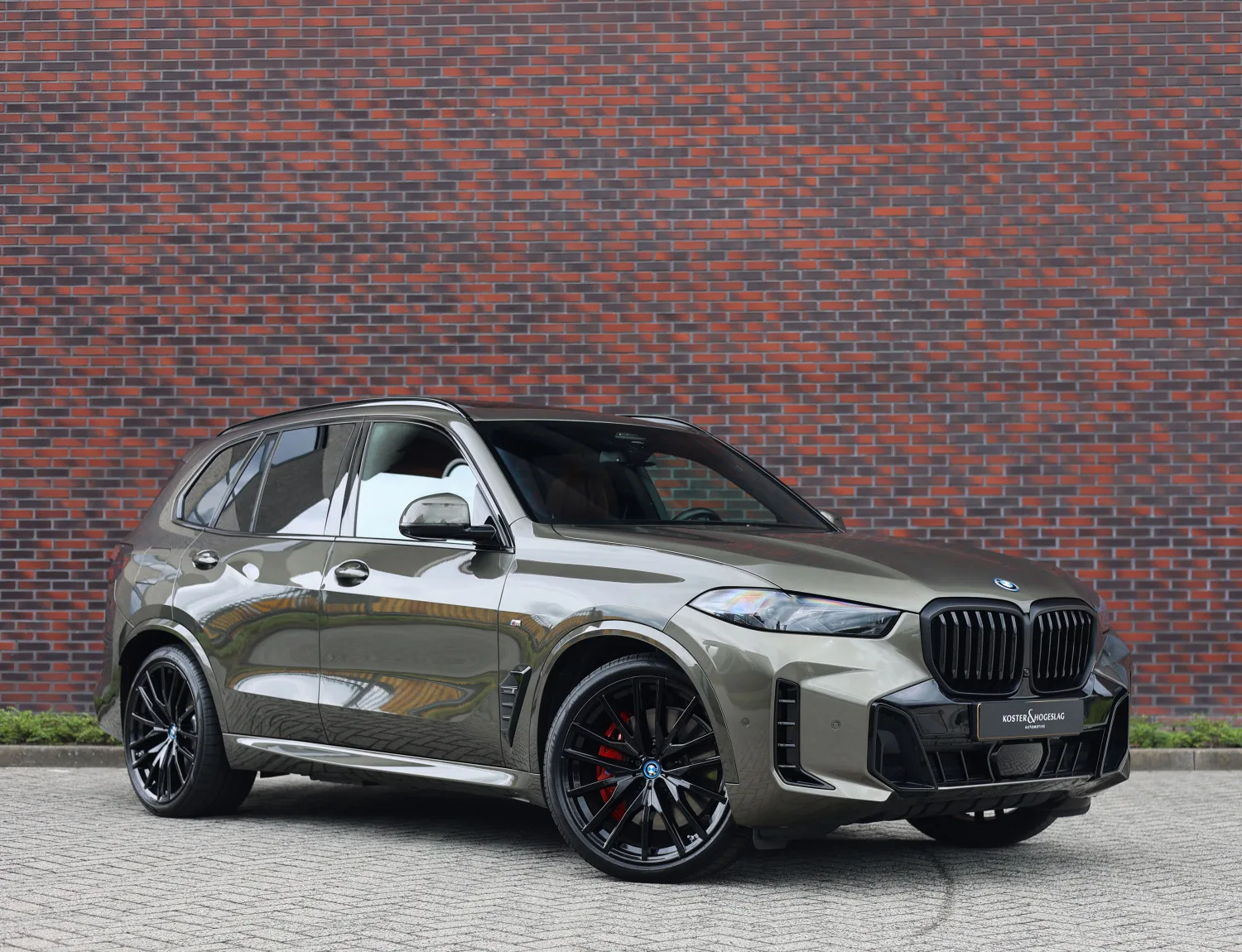BMW X5 (2024) — foto 1