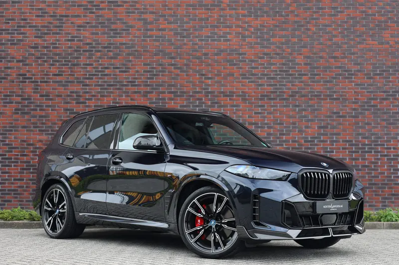 BMW X5 (2024)