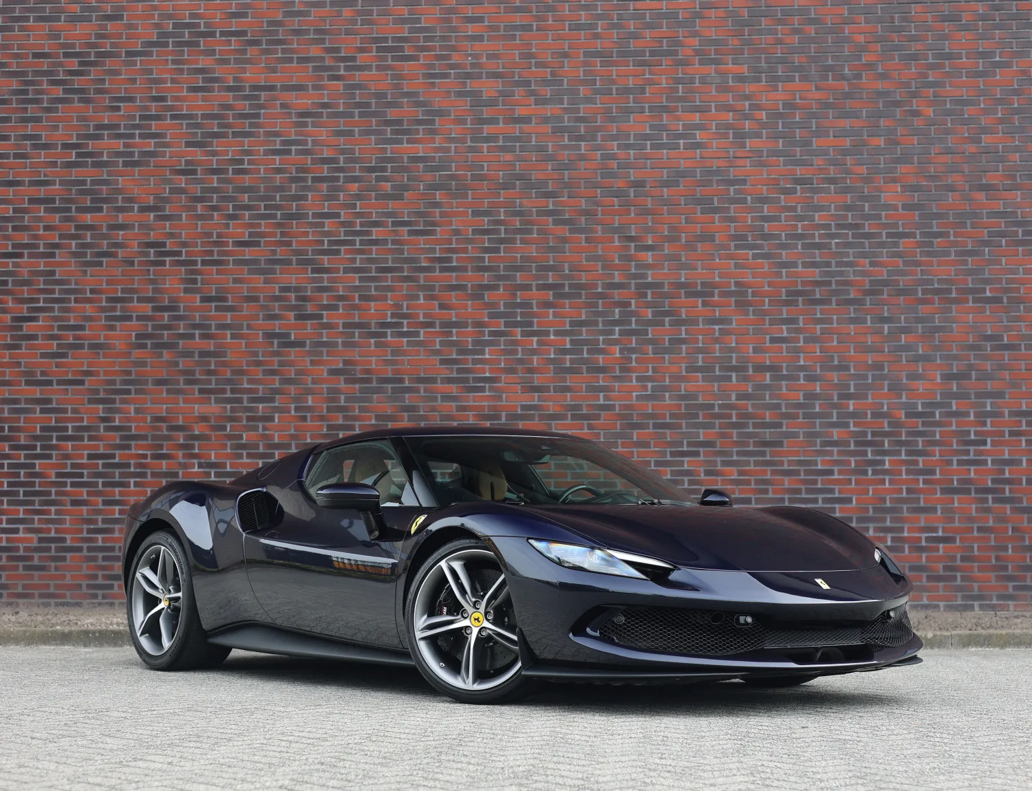 Ferrari 296 GTB (2024) — foto 1