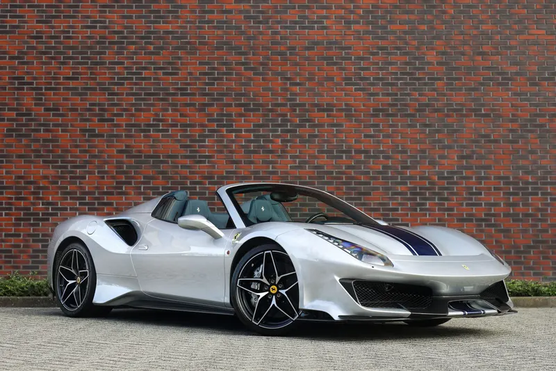 Ferrari 488 (2021)