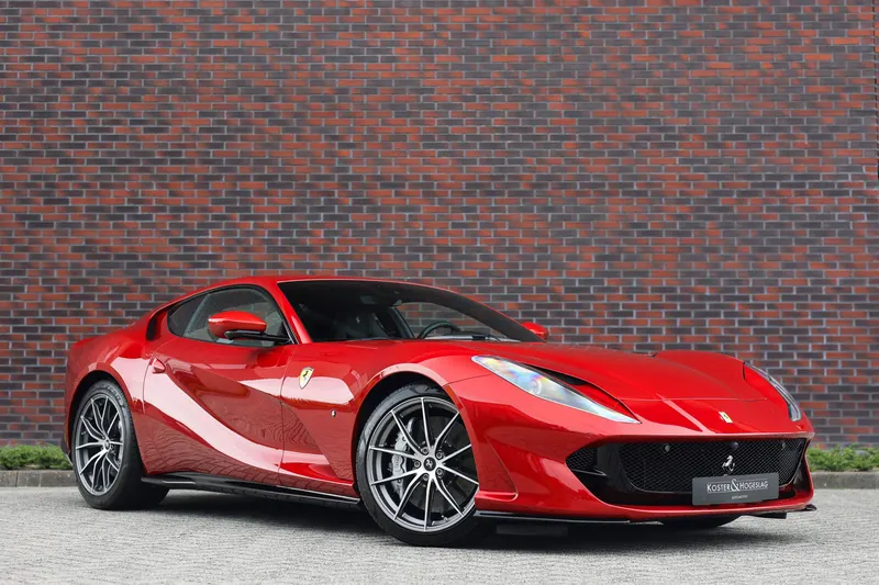 Ferrari 812 (2020)