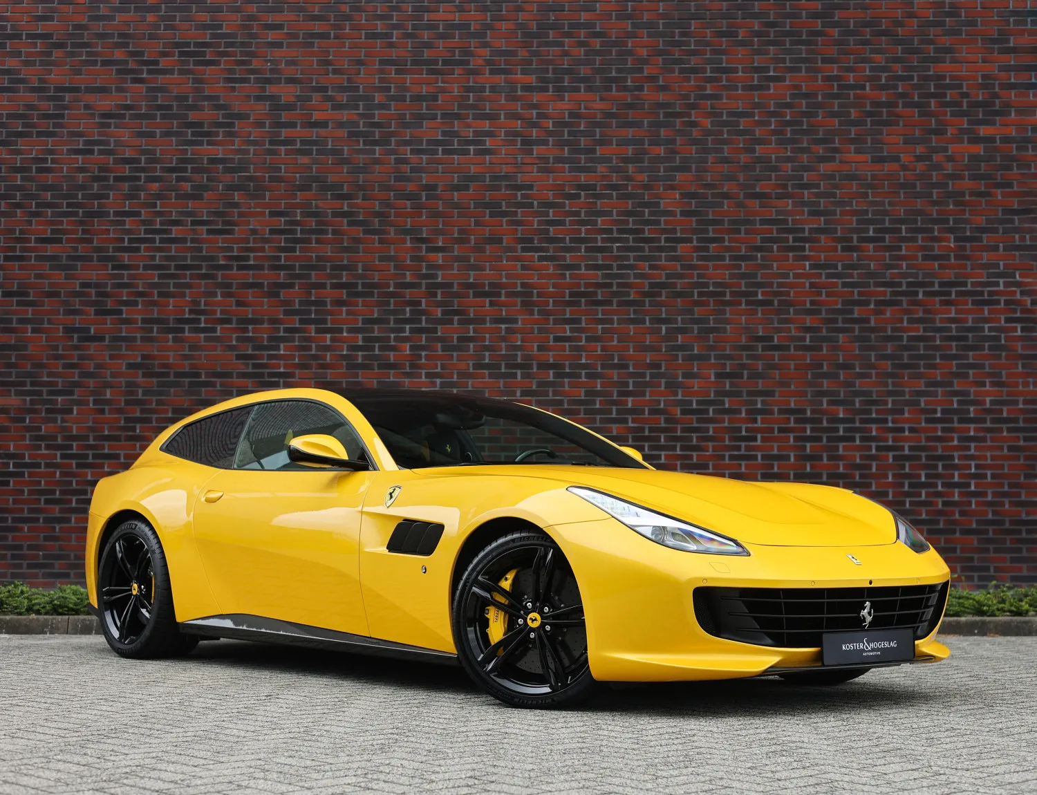 Ferrari GTC4Lusso (2018) — foto 1