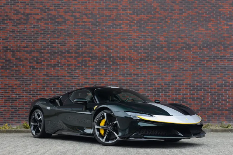 Ferrari SF90 Stradale (2021)