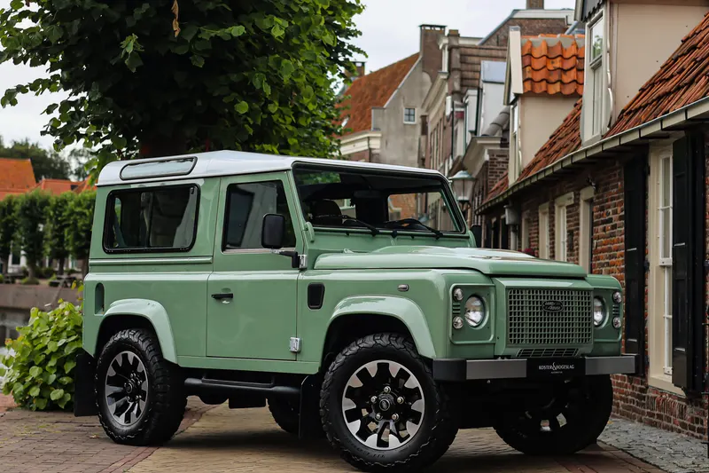 Land Rover Defender (2016)