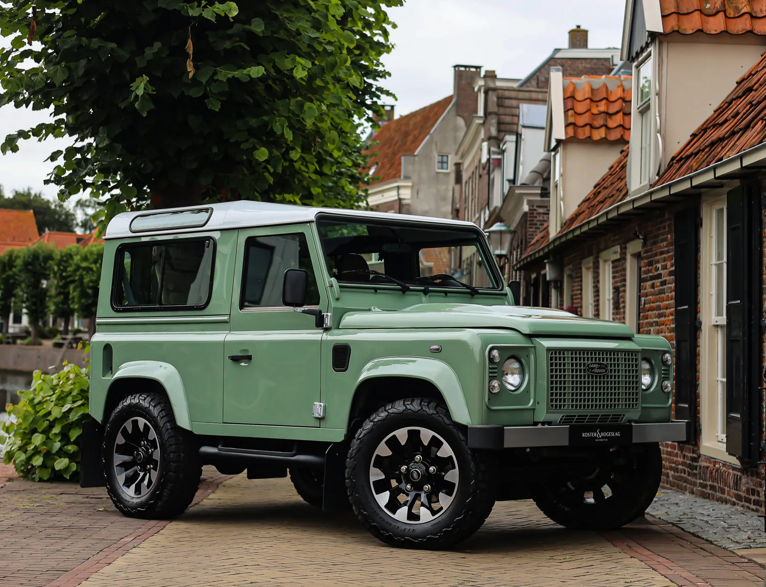 Land Rover Defender (2016) — foto 1