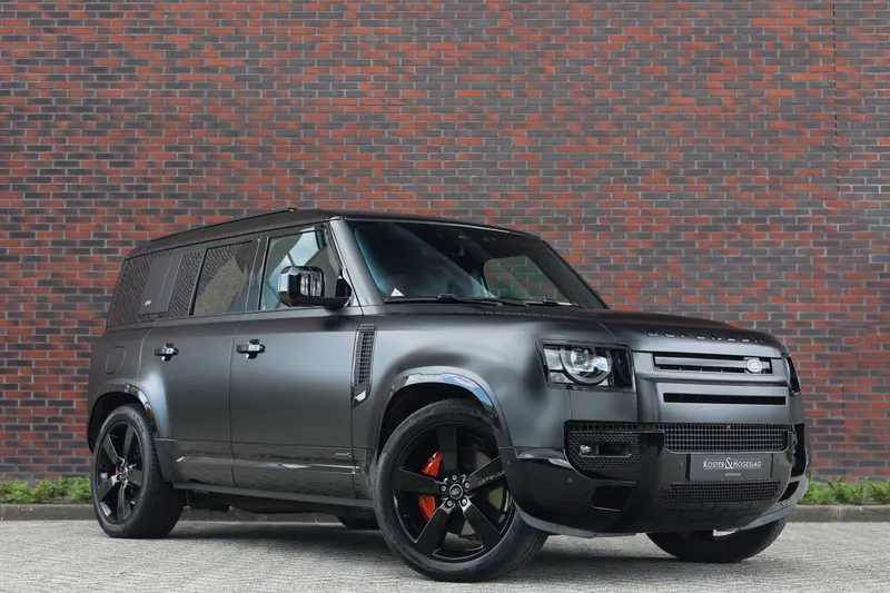 Land Rover Defender (2024)