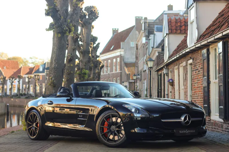 Mercedes-Benz SLS (2012)
