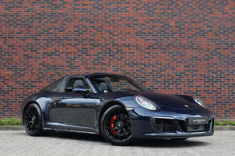 Porsche 911 (2018)