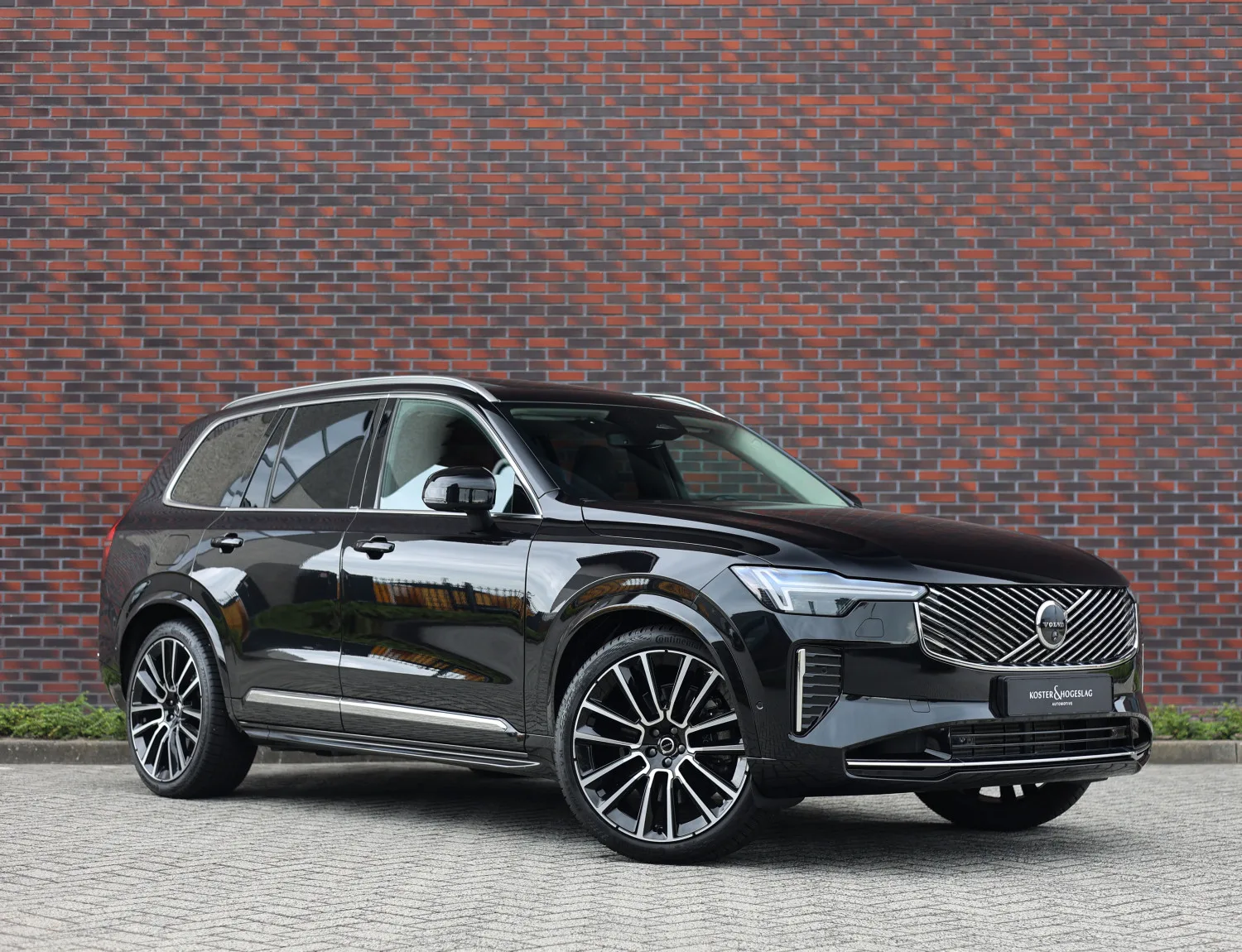 Volvo XC90 (2025) — foto 1