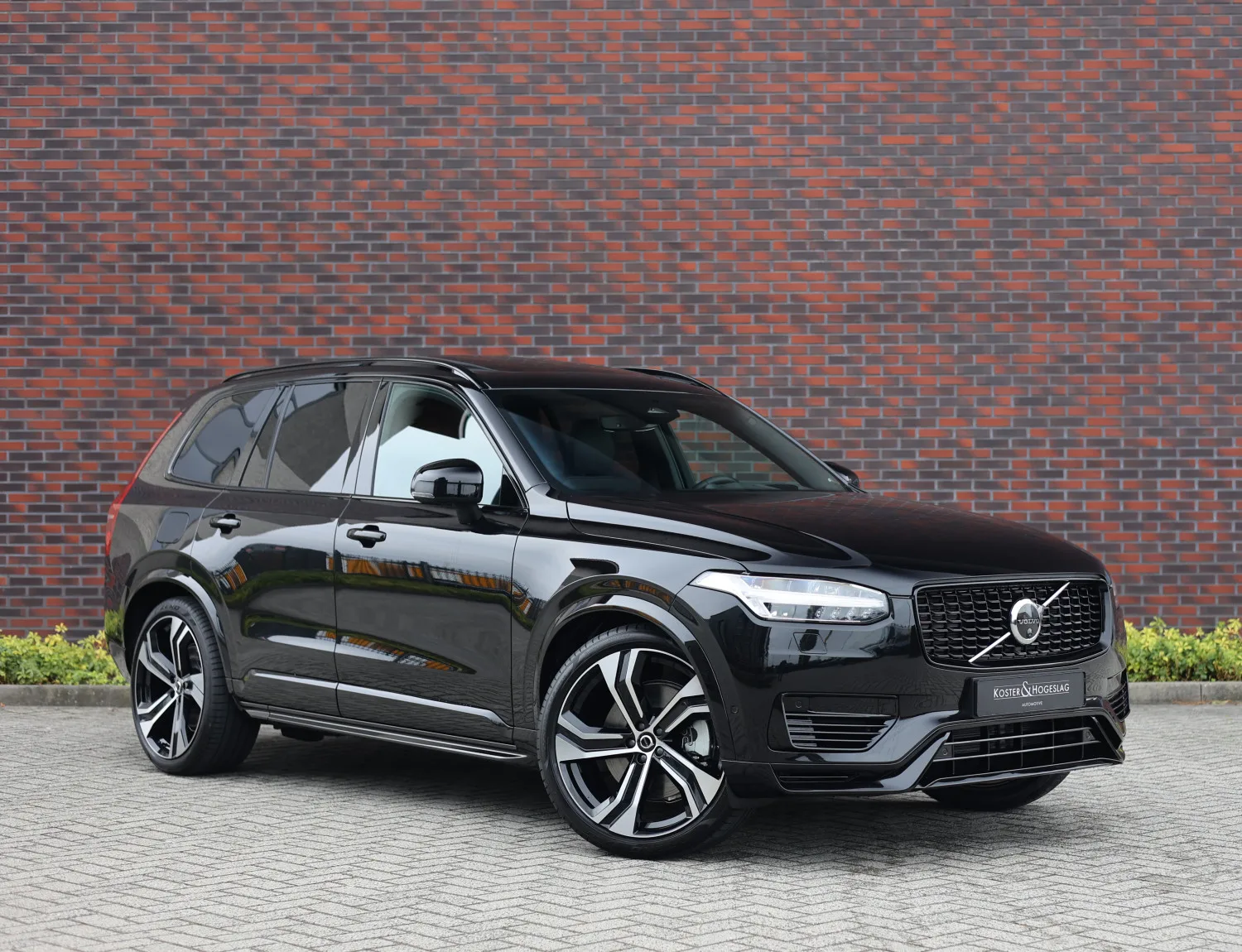 Volvo XC90 (2024) — foto 1