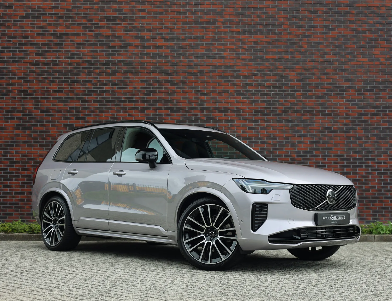 Volvo XC90 (2026) — foto 1