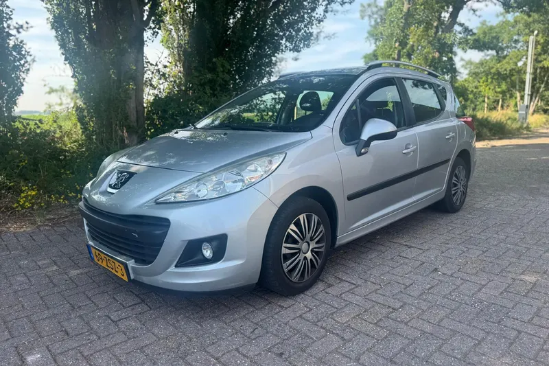 Peugeot 207 (2011)