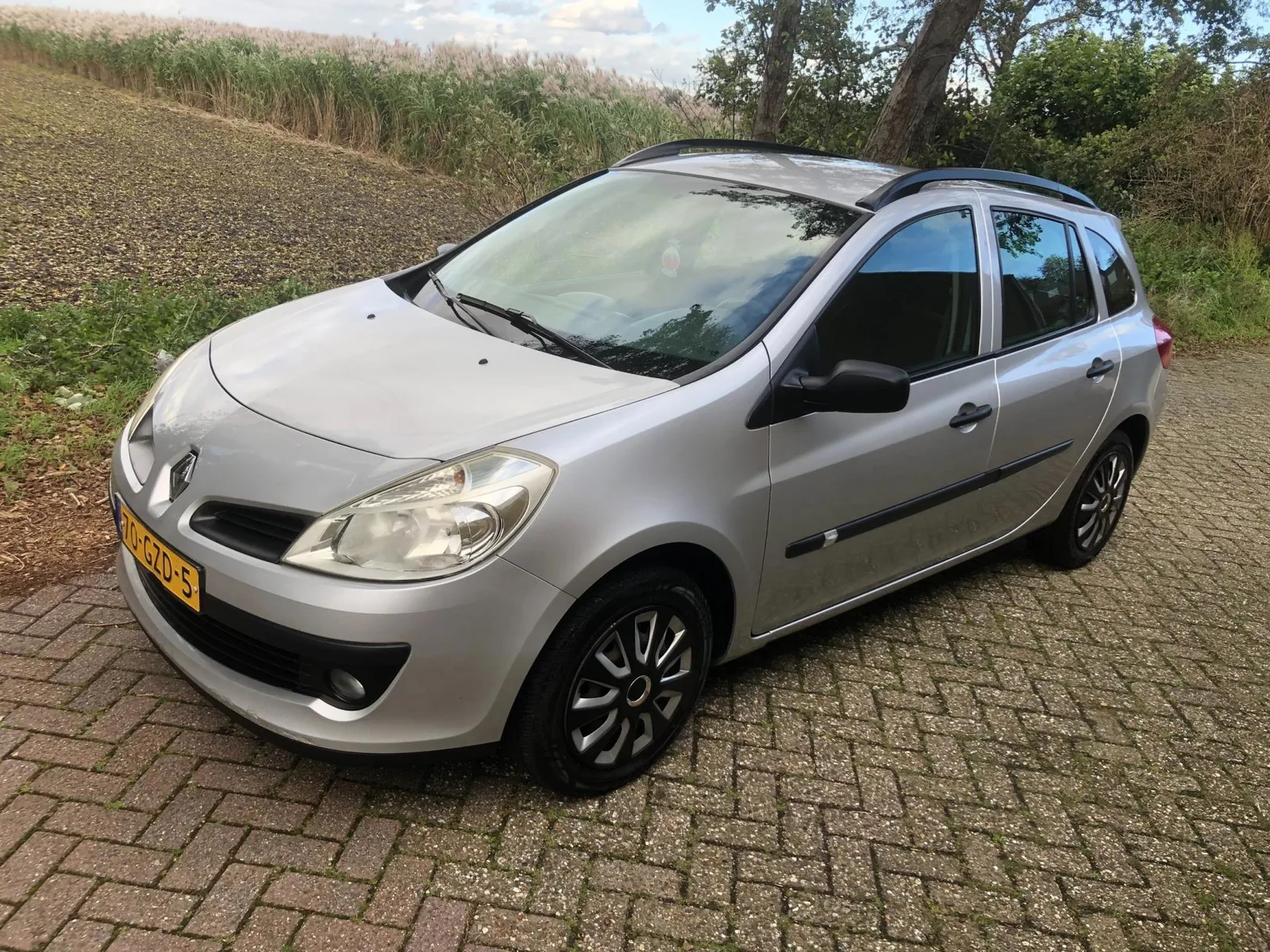 Renault Clio (2008) — foto 1