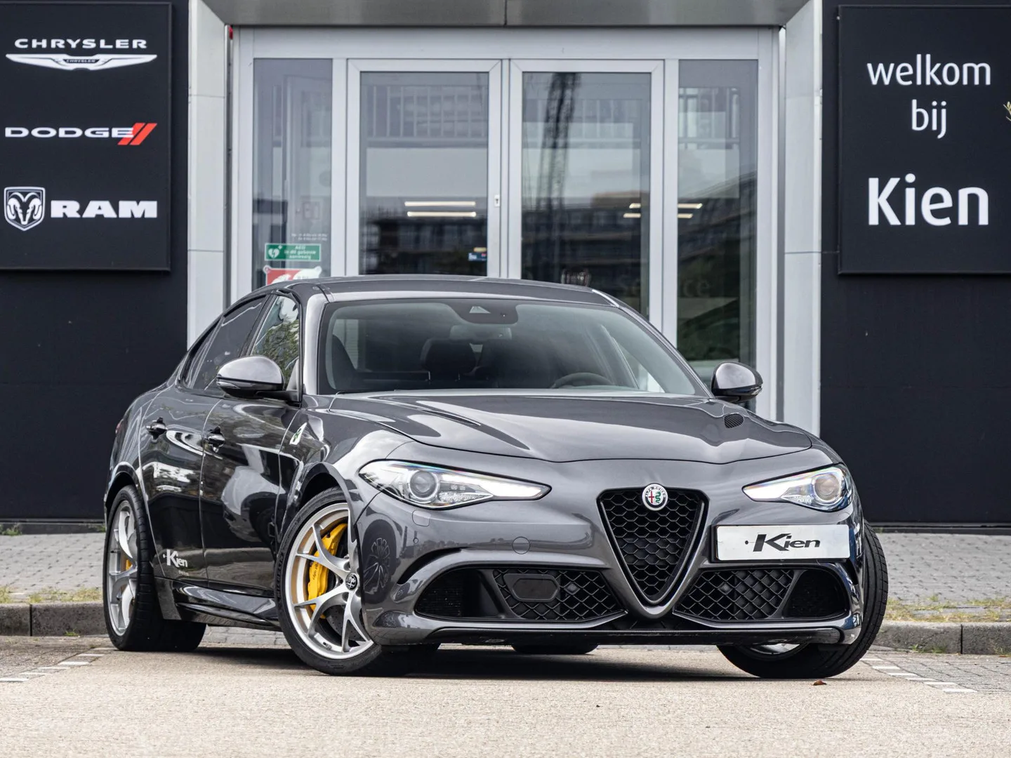 Alfa Romeo Giulia (2019) — foto 1