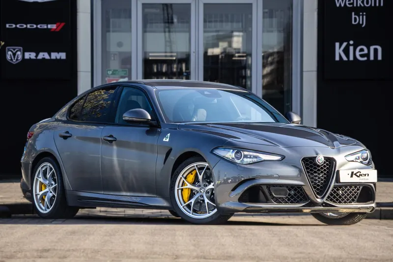 Alfa Romeo Giulia (2019)