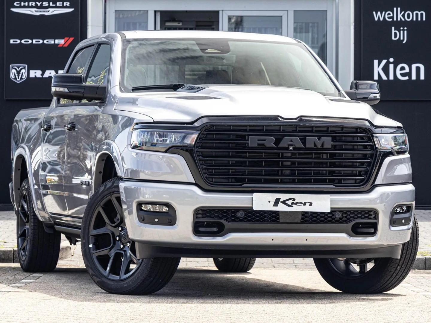 Dodge Ram (2024) — foto 1
