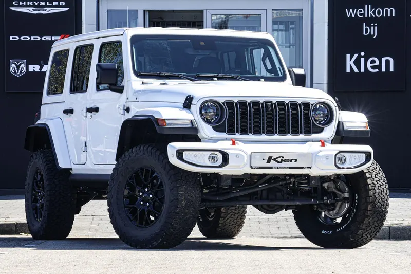 Jeep Wrangler (2023)