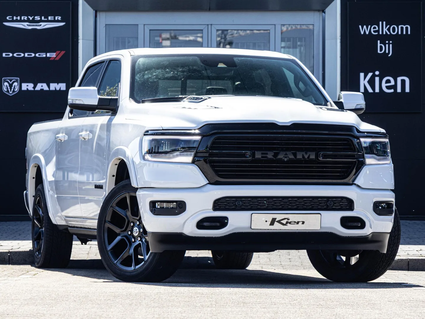 Dodge Ram (2024) — foto 1