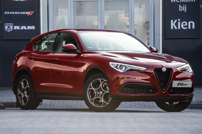 Alfa Romeo Stelvio (2021)