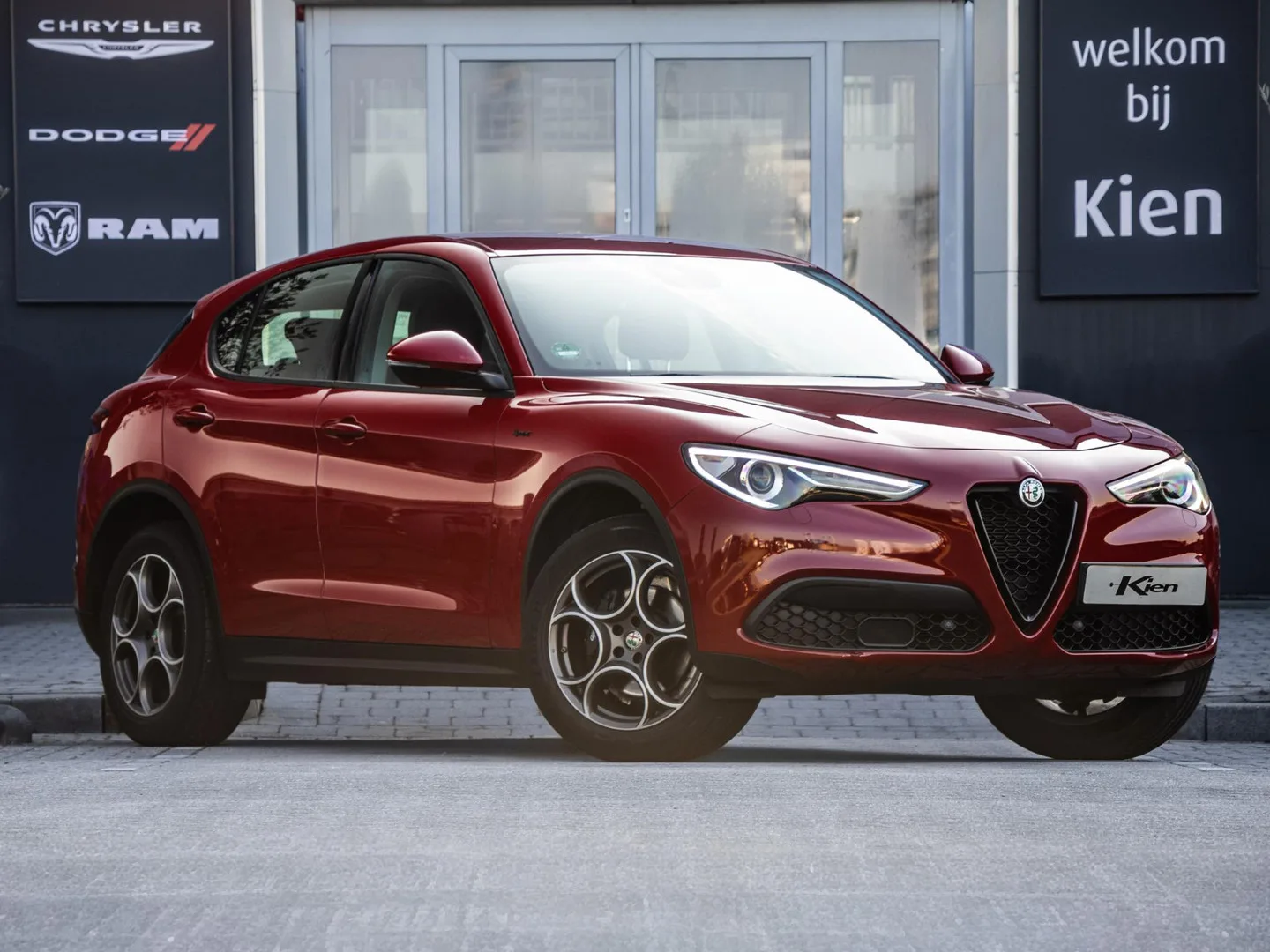 Alfa Romeo Stelvio (2021) — foto 1