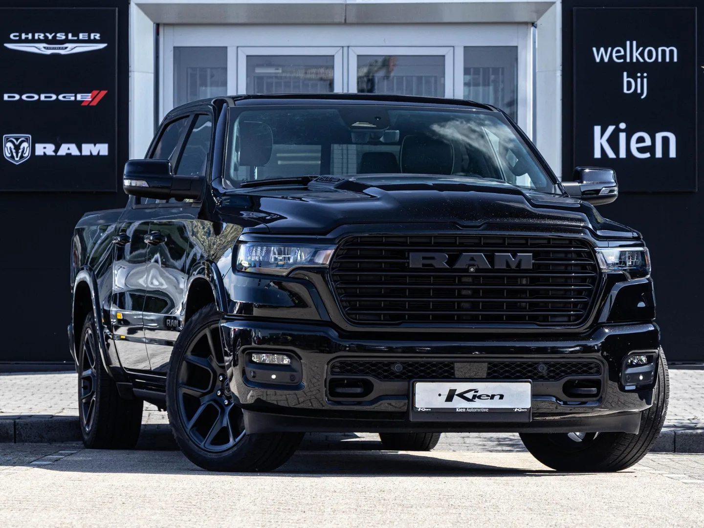 Dodge Ram (2024) — foto 1