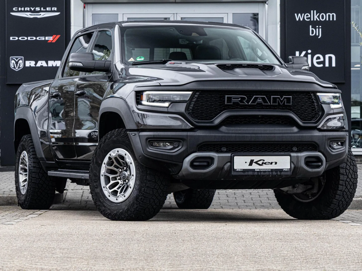 Dodge Ram (2024) — foto 1