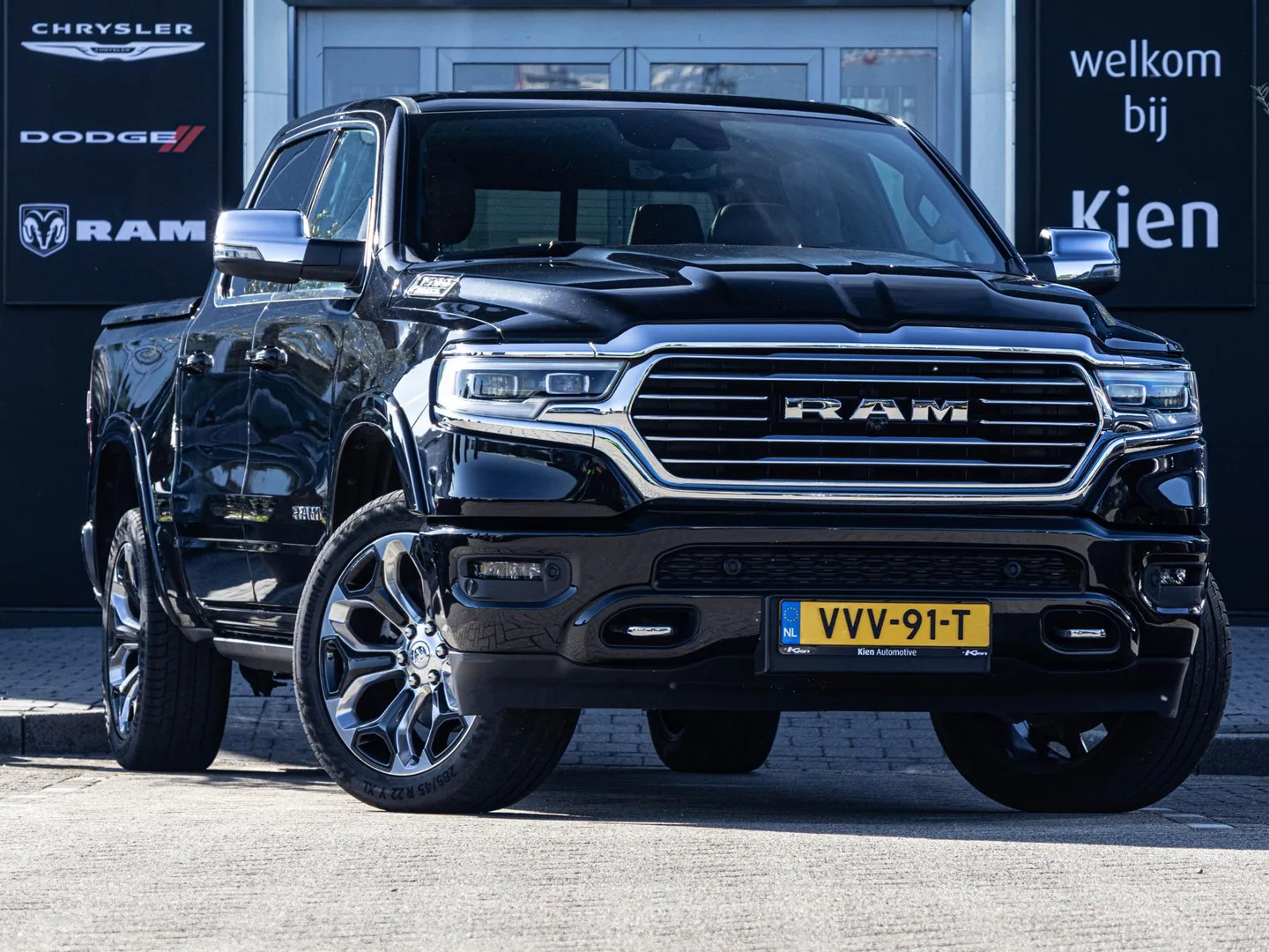 Dodge Ram (2023) — foto 1