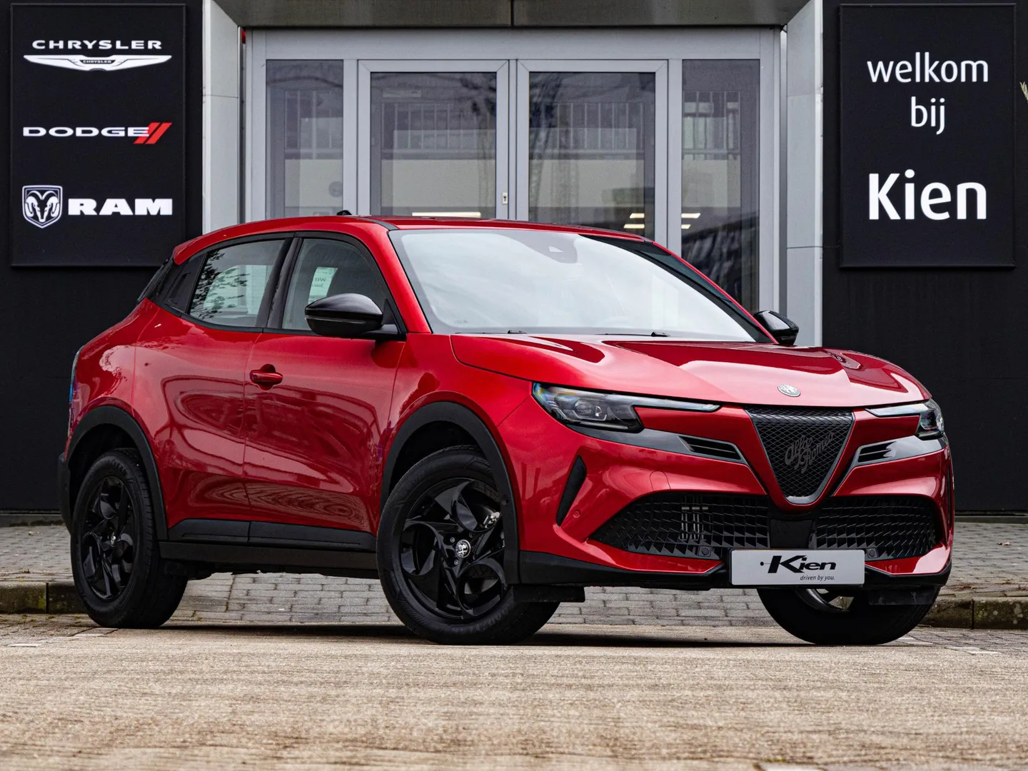 Alfa Romeo Junior (2025) — foto 1