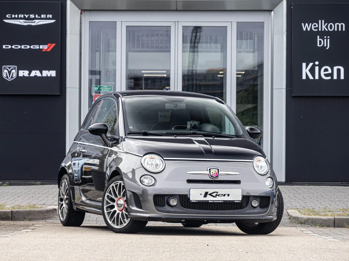 Abarth 500 (2016) — foto 1