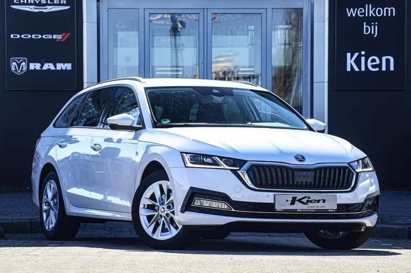 Škoda Octavia (2023)