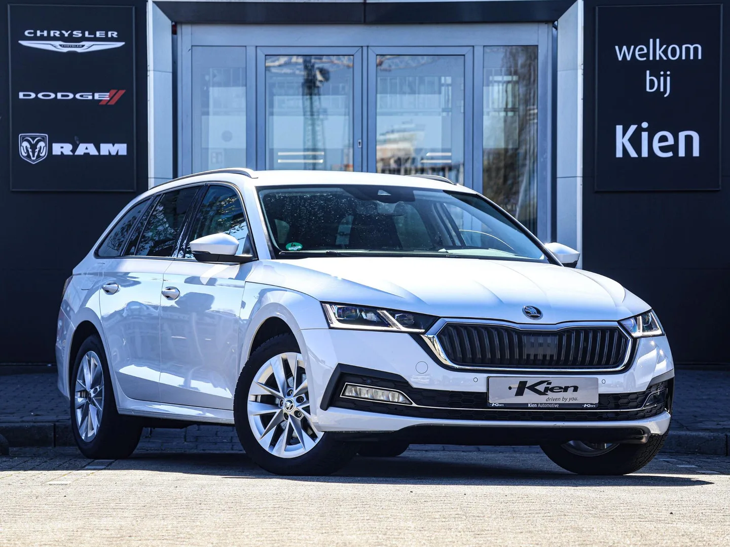Škoda Octavia (2023) — foto 1