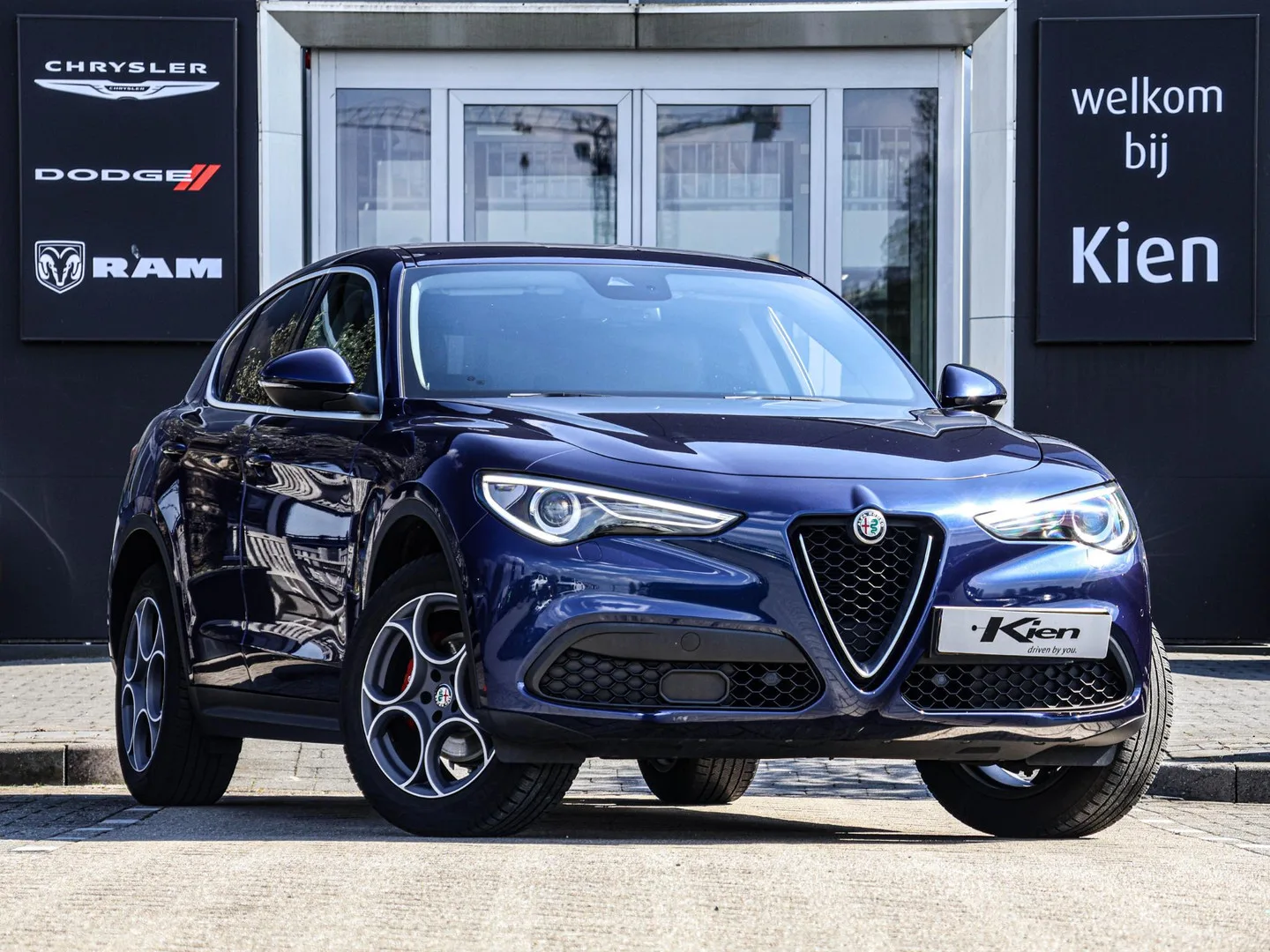 Alfa Romeo Stelvio (2020) — foto 1