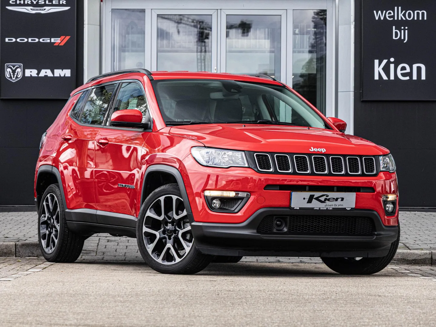 Jeep Compass (2021) — foto 1
