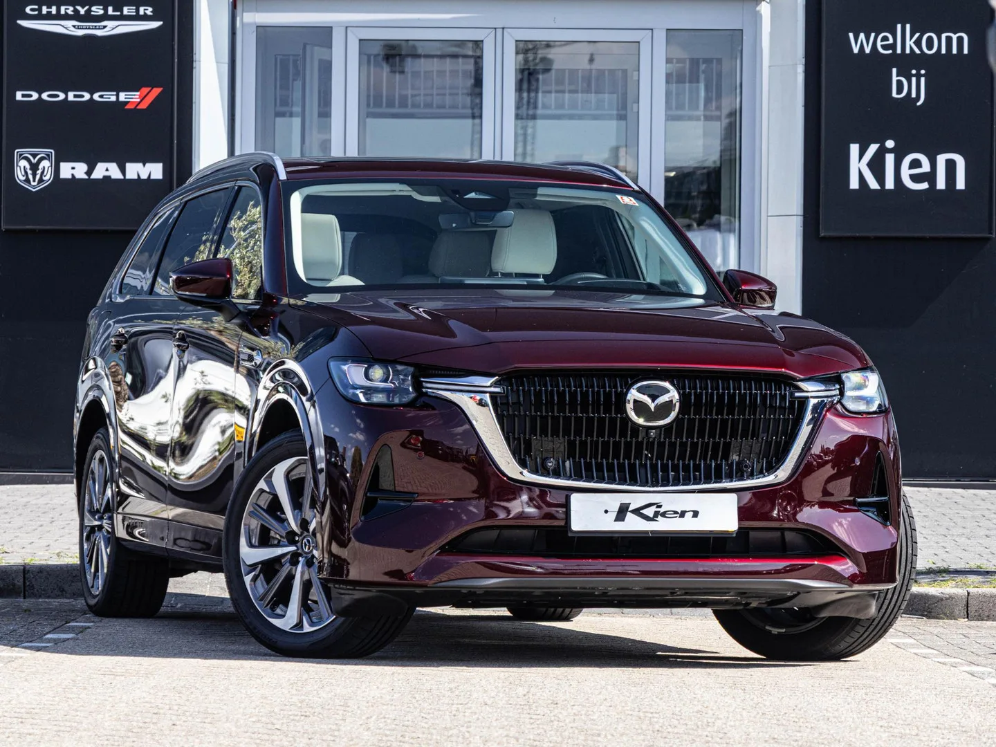 Mazda CX-80 (2024) — foto 1