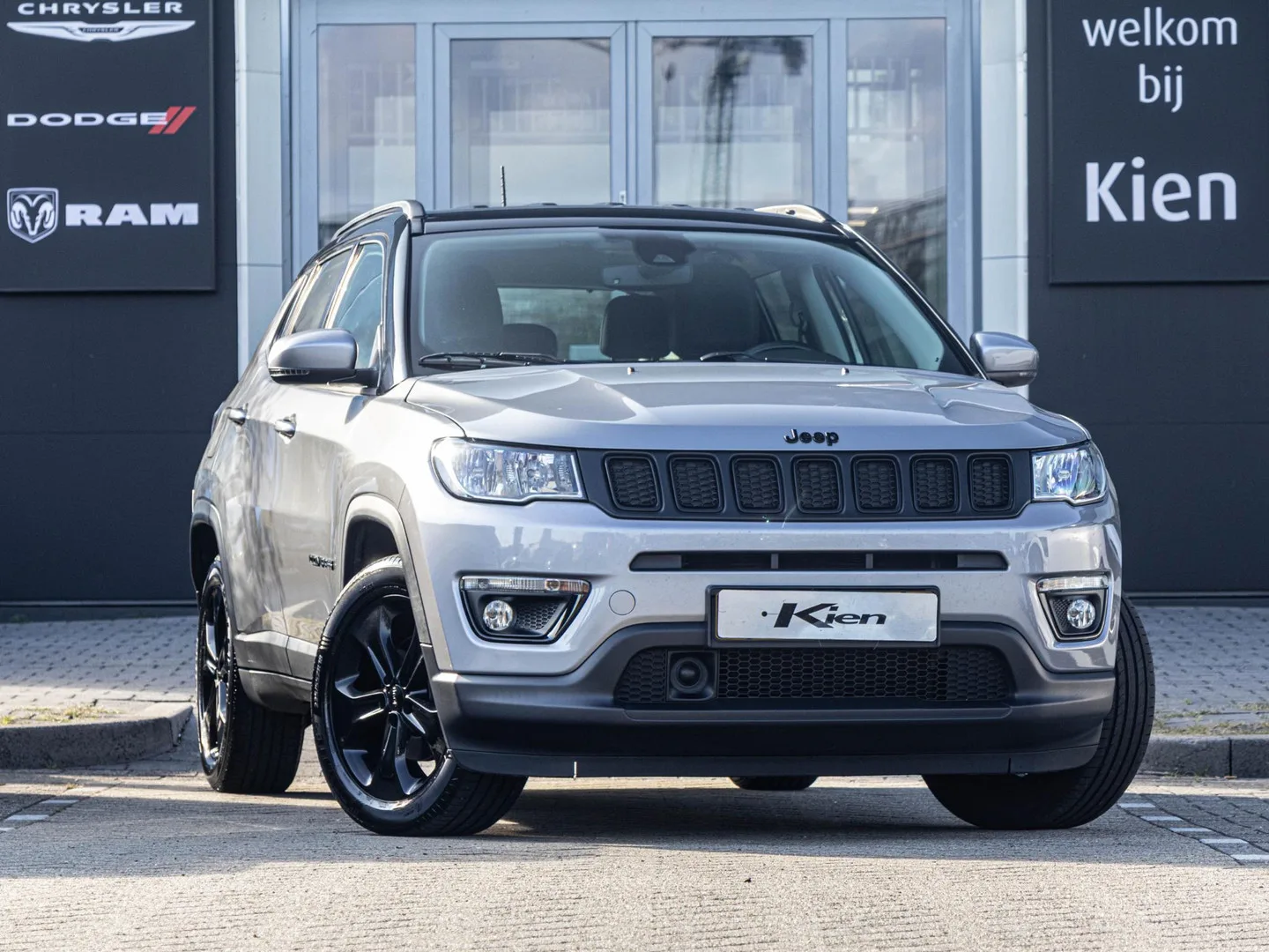 Jeep Compass (2020) — foto 1