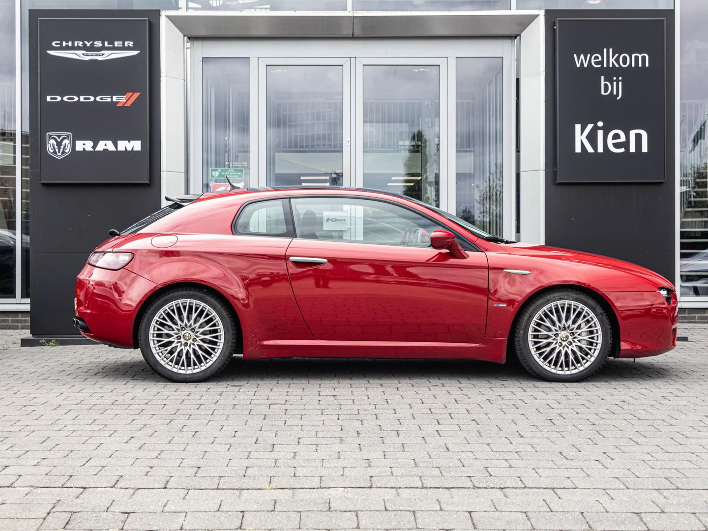 Alfa Romeo Brera (2009) — foto 1
