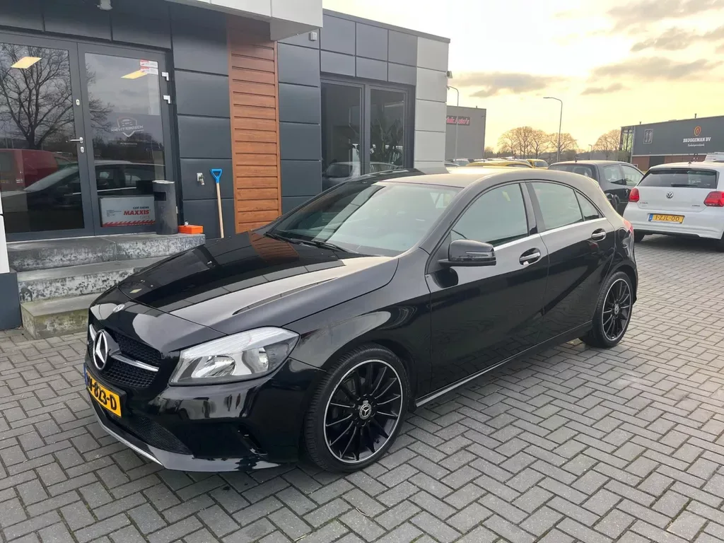 Mercedes-Benz A-Klasse (2018) — foto 1