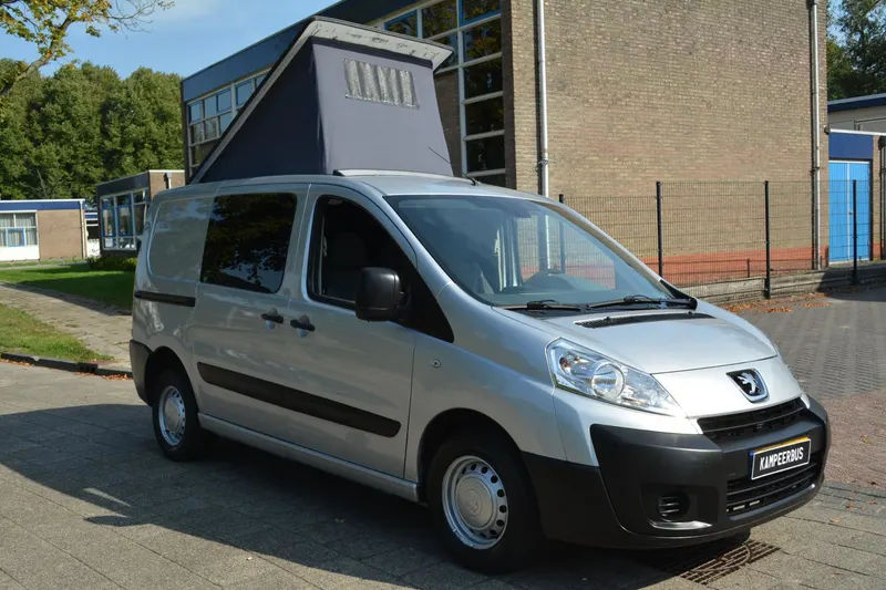 Peugeot Expert (2011)